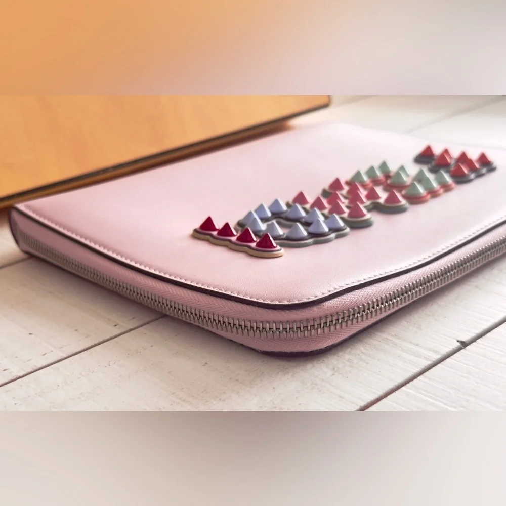 New Fendi Pink Clutch w Tags & Box - Picture 5 of 12
